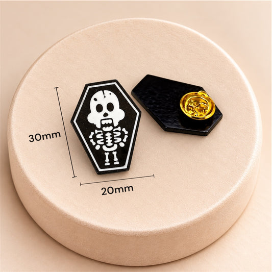 Pin o prendedor de Esqueleto con Tumba